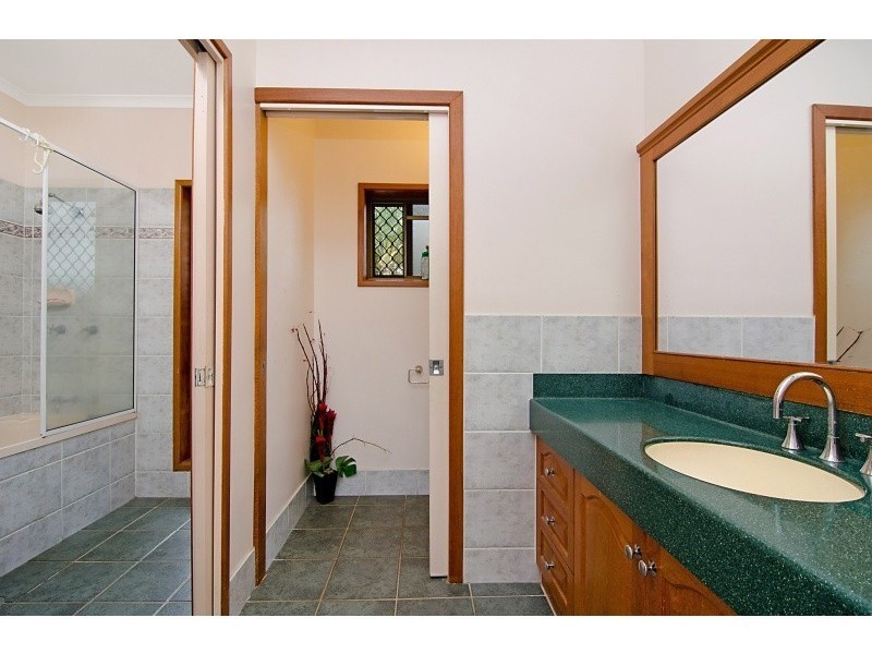 Bentley Park QLD 4869