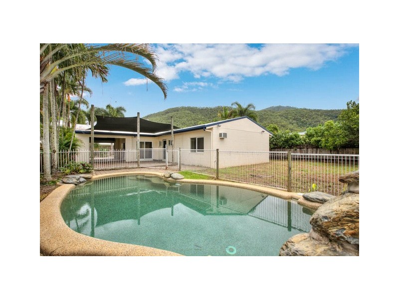 11 Hatfield Cl, Gordonvale QLD 4865