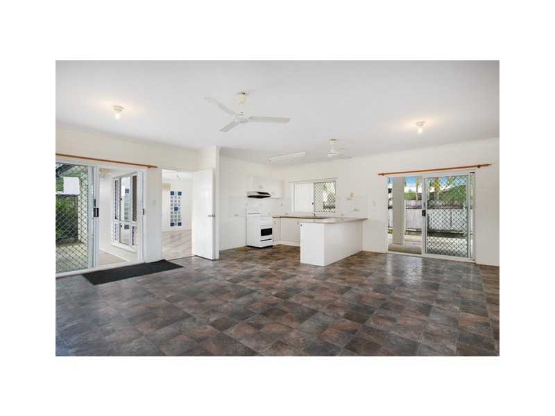 11 Hatfield Cl, Gordonvale QLD 4865