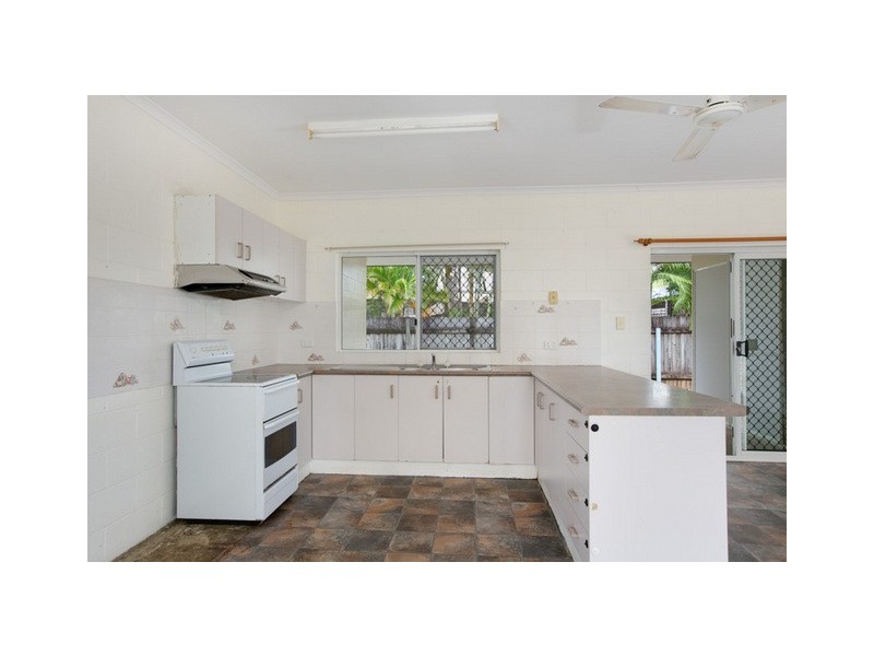 11 Hatfield Cl, Gordonvale QLD 4865