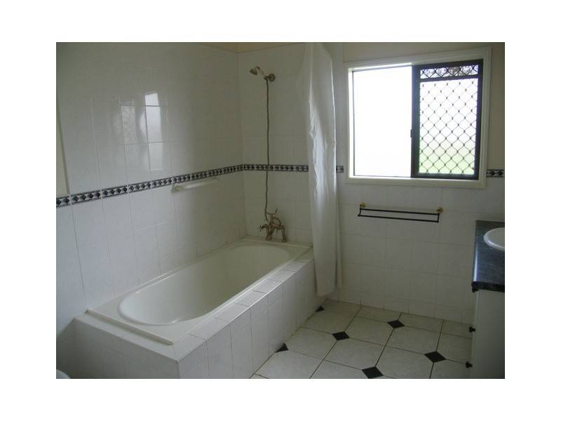 4 Turner Cl, Gordonvale QLD 4865