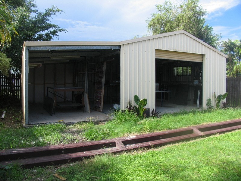 8 Ferngully St, White Rock QLD 4868