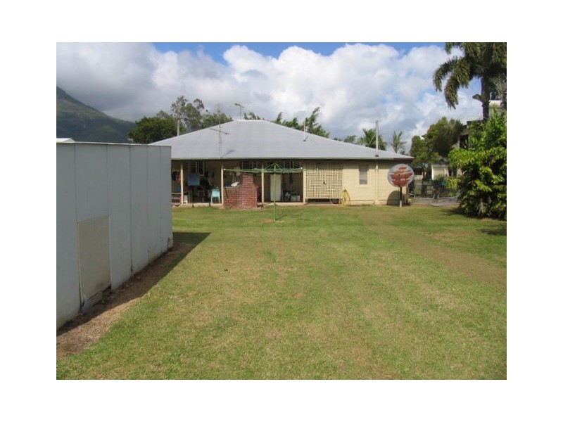 24 Swan St, Gordonvale QLD 4865