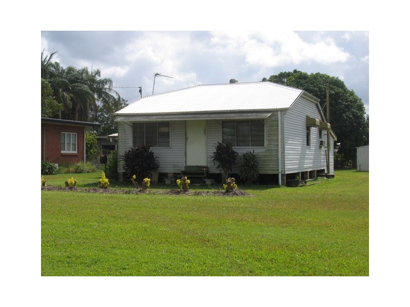 16 Swan St, Gordonvale QLD 4865