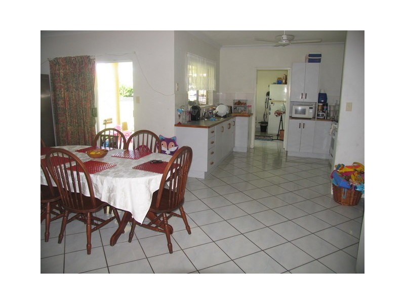 12 Palmer Cl, Gordonvale QLD 4865