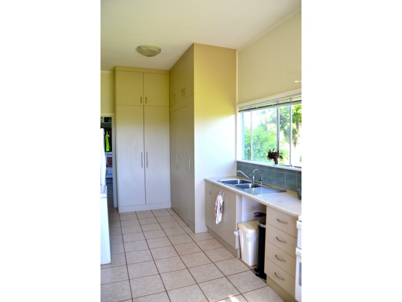 Lake Eacham QLD 4884