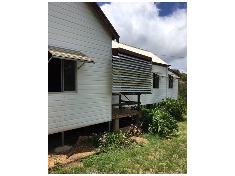 2 Mowbray St, Herberton QLD 4887
