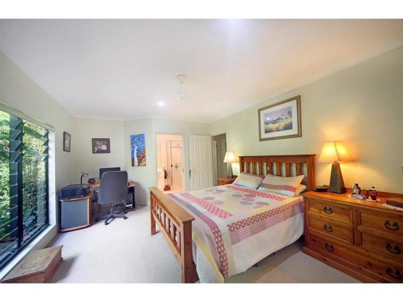 Lake Eacham QLD 4884