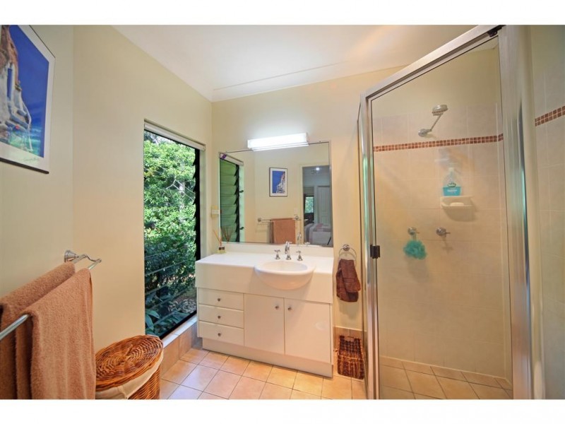 Lake Eacham QLD 4884