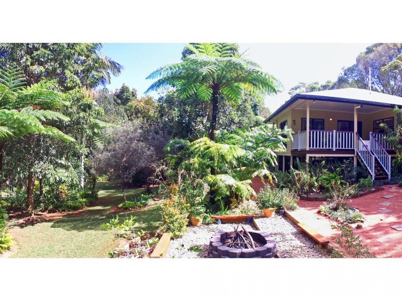 Lake Eacham QLD 4884