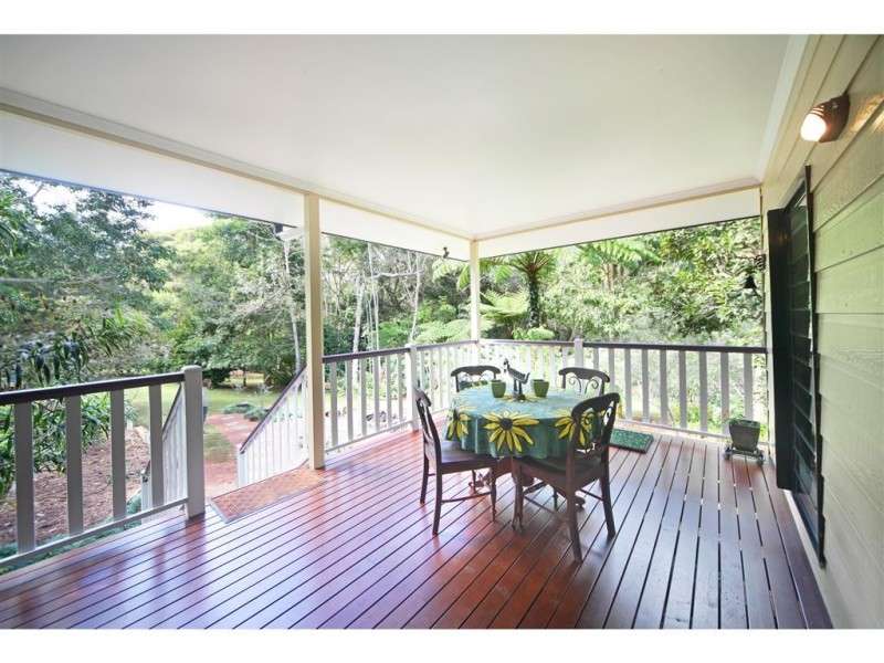 Lake Eacham QLD 4884