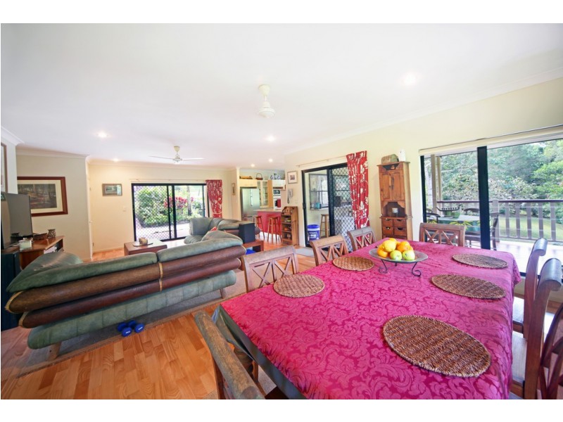 Lake Eacham QLD 4884