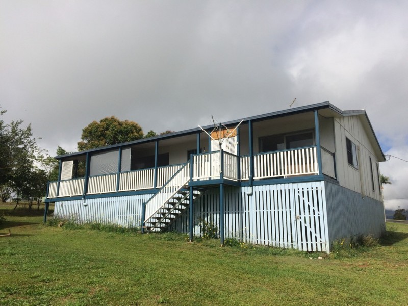 2-4 lodge Avenue, Millaa Millaa QLD 4886