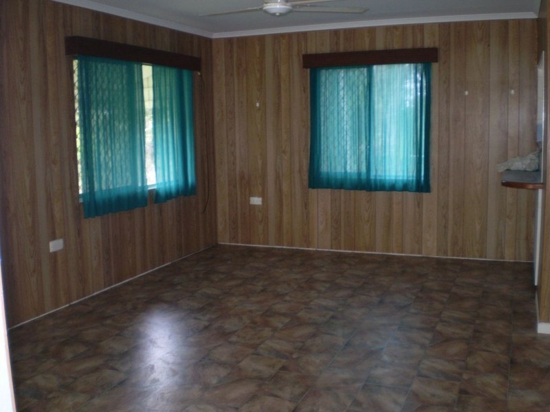 32 Wattle Street, Millaa Millaa QLD 4886