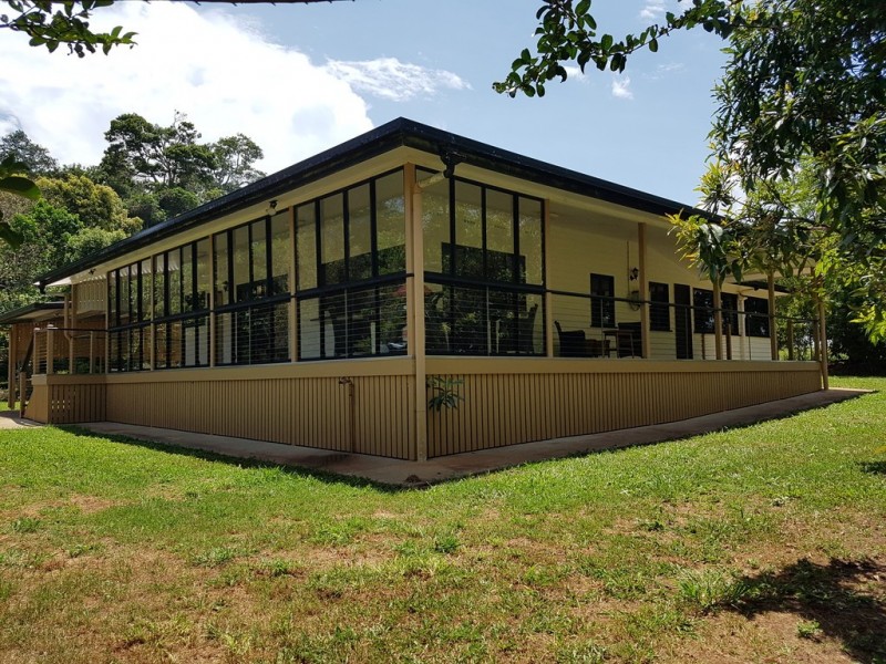 Lake Barrine QLD 4884