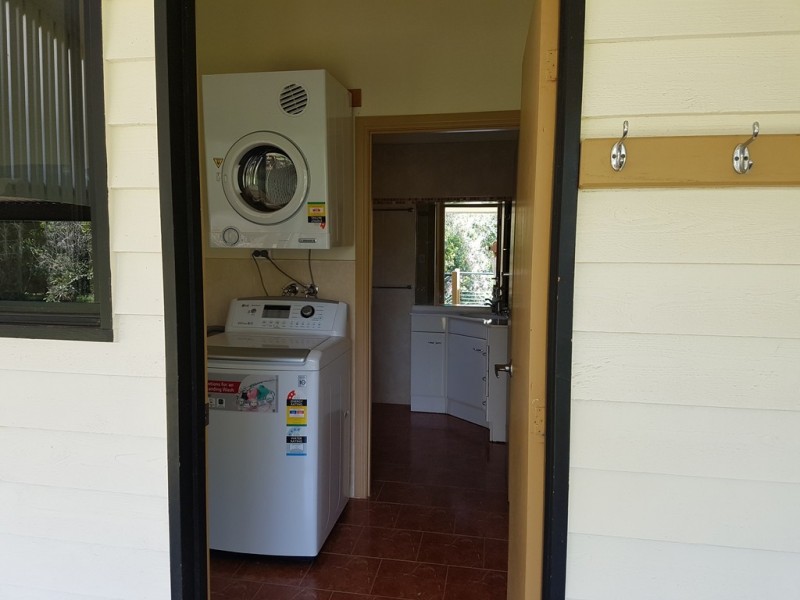 Lake Barrine QLD 4884