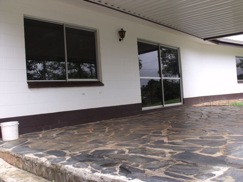 10 Wattle Close, Yungaburra QLD 4884