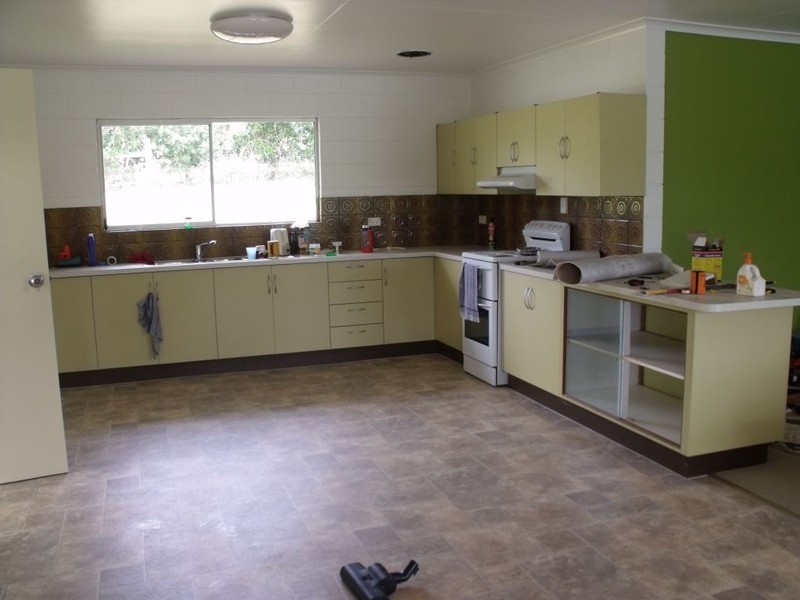 10 Wattle Close, Yungaburra QLD 4884