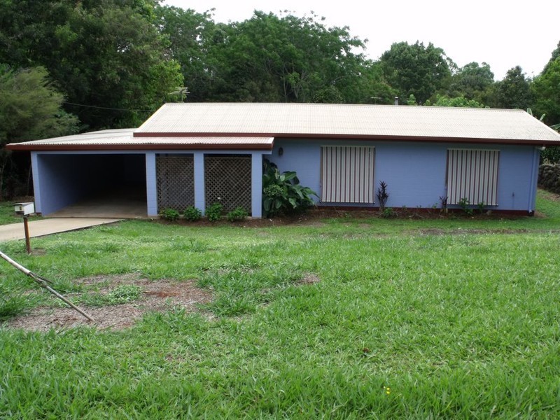 8 English Road, Malanda QLD 4885