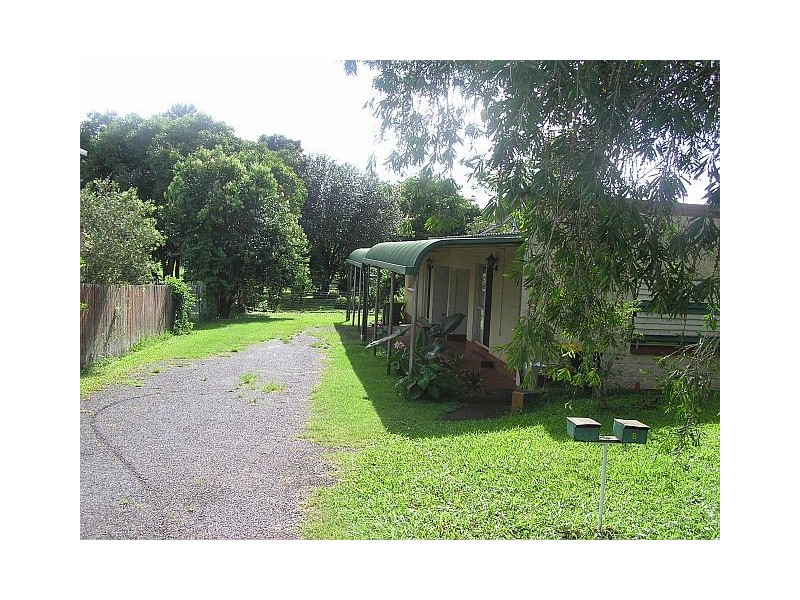 1/6 Hanrahan, Malanda QLD 4885