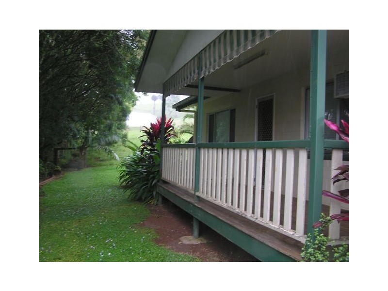 815 Kenny Rd, Malanda QLD 4885