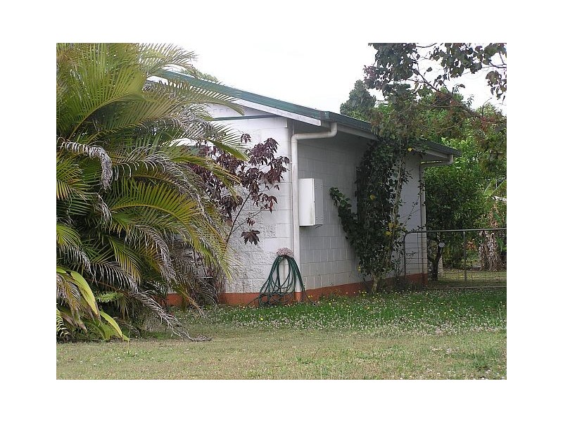 21 Charles Street, Malanda QLD 4885