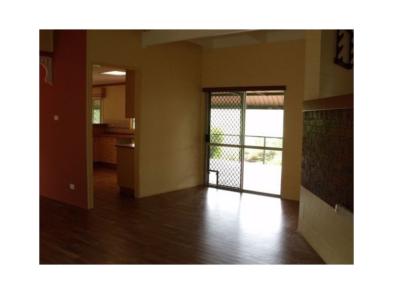 4 Jacaranda Drive, Lakeside, Yungaburra QLD 4884