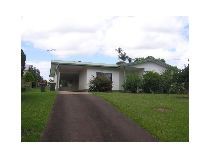 24 Patrick St, Malanda QLD 4885