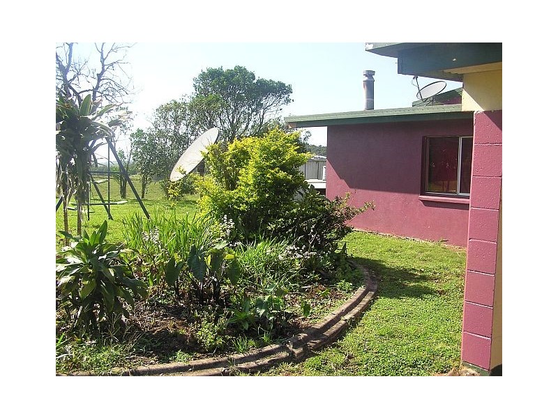 833 Kenny Rd, Malanda QLD 4885