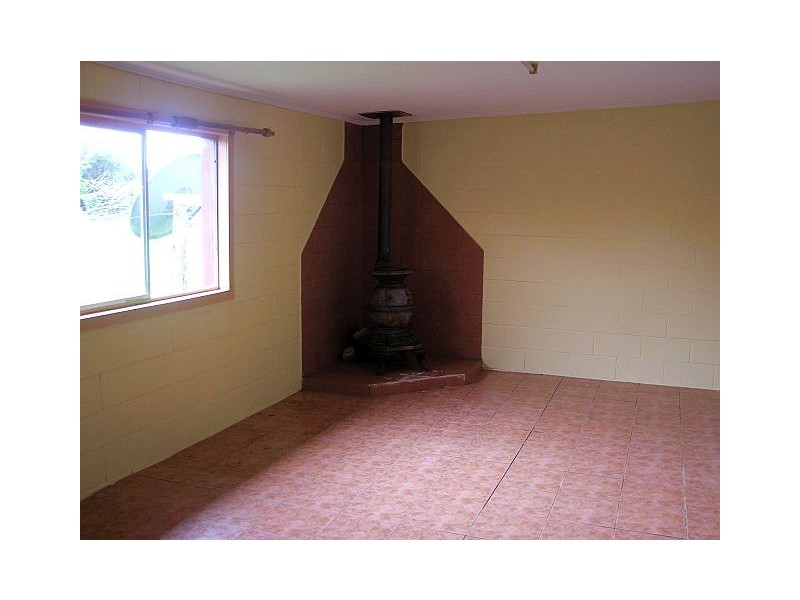 833 Kenny Rd, Malanda QLD 4885