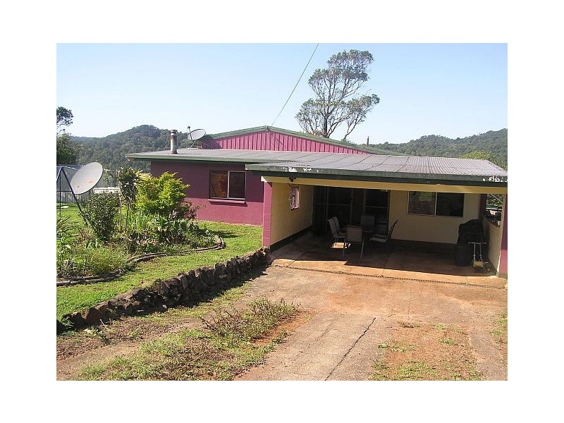 833 Kenny Rd, Malanda QLD 4885