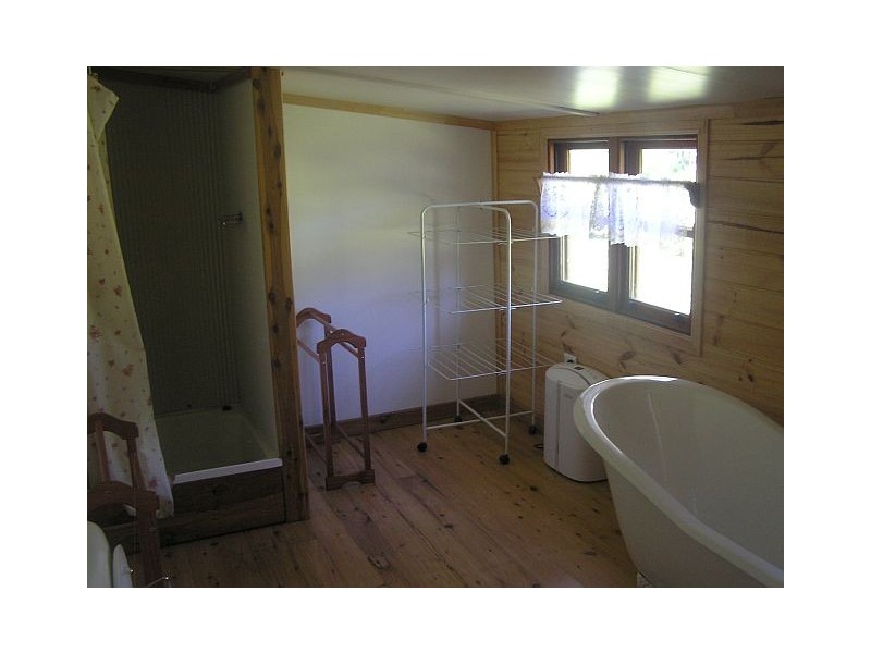 111 Greenwood Rd, Ravenshoe QLD 4888