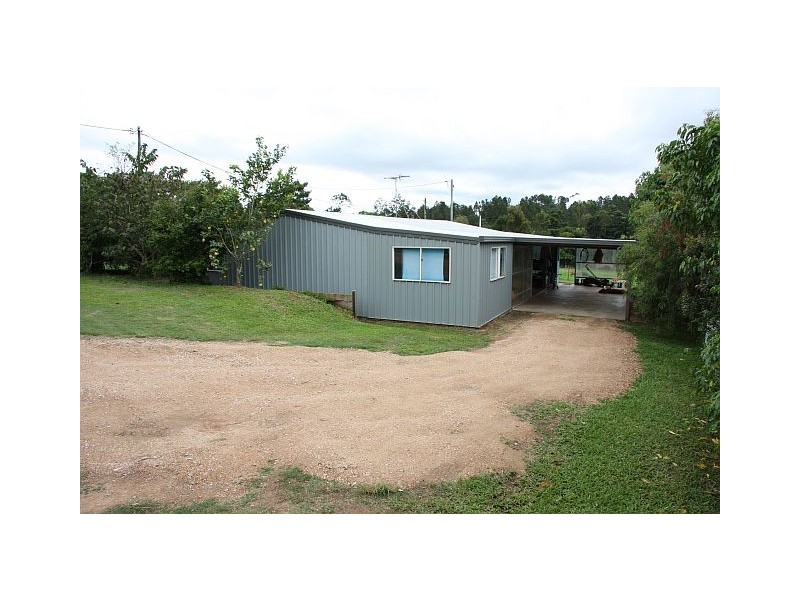 40 Peeters Close, Malanda QLD 4885