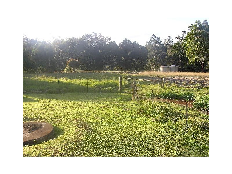 40 Peeters Close, Malanda QLD 4885