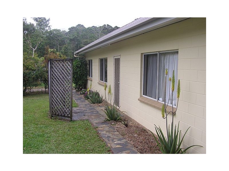 7 Prior Close, Malanda QLD 4885