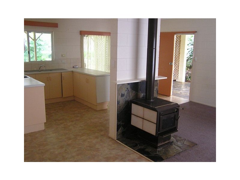 7 Prior Close, Malanda QLD 4885