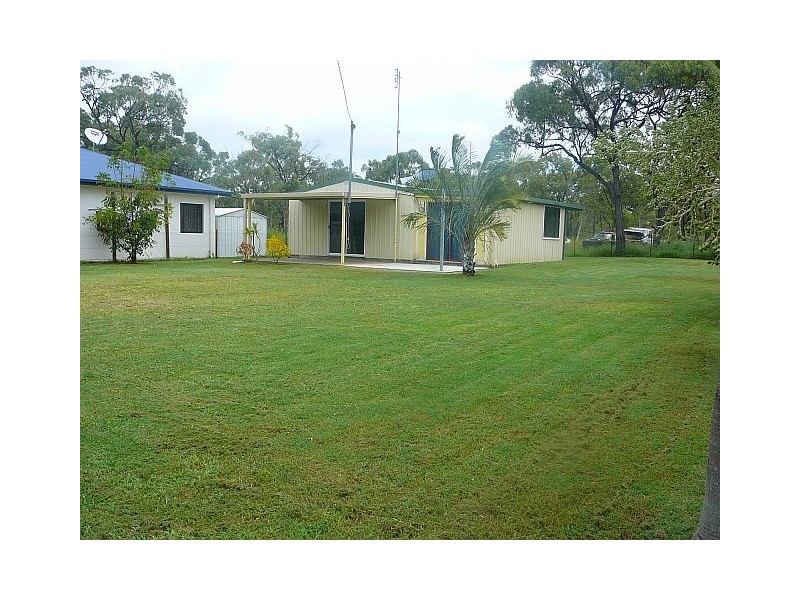 25 Pitcain Ave, Brisk Bay, Bowen QLD 4805