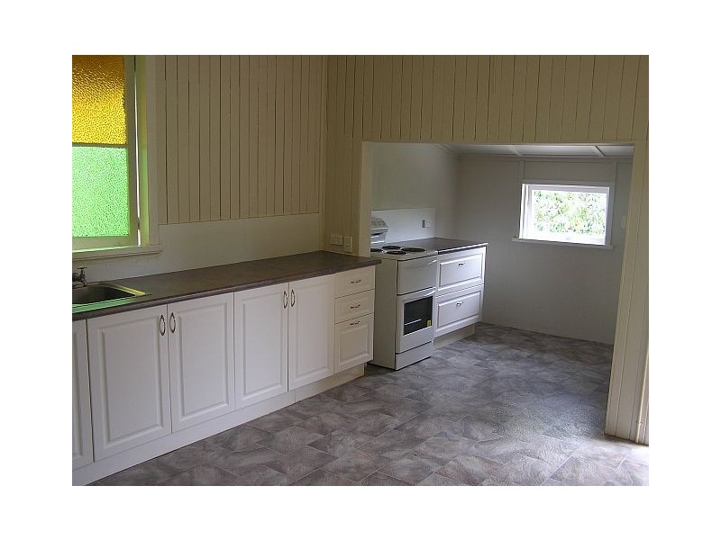 13 Mary Street, Malanda QLD 4885