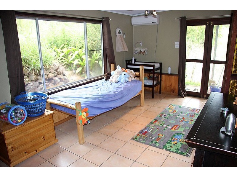 53 Hogan Hosie Rd, Tarzali QLD 4885