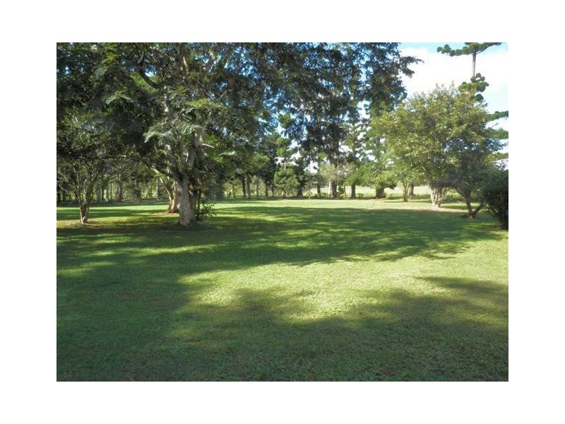 57 Heidke Rd, Malanda QLD 4885