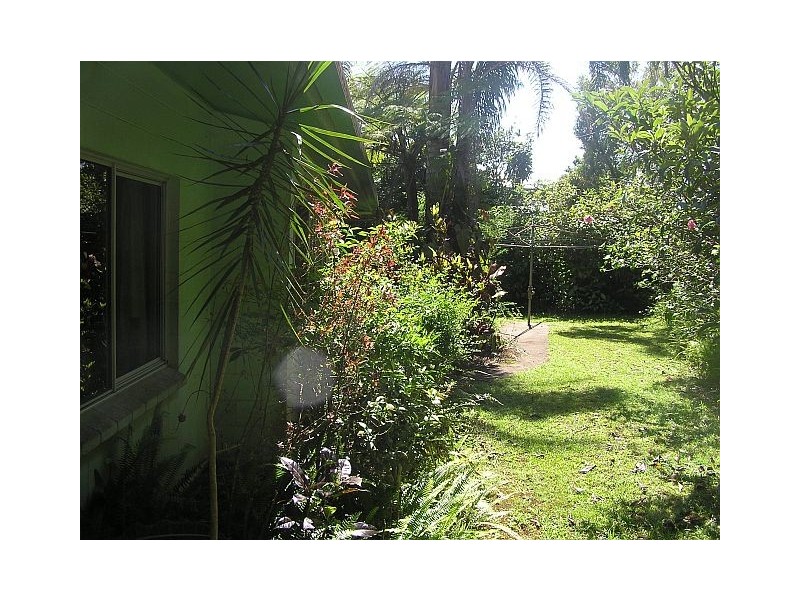 30 Pine St, Millaa Millaa QLD 4886