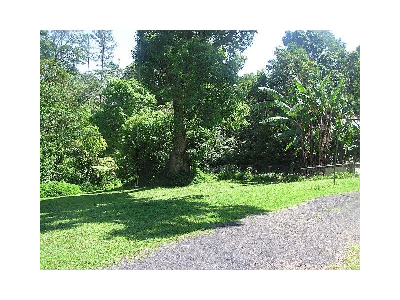 30 Pine St, Millaa Millaa QLD 4886