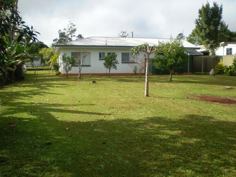 21 Charles Street, Malanda QLD 4885