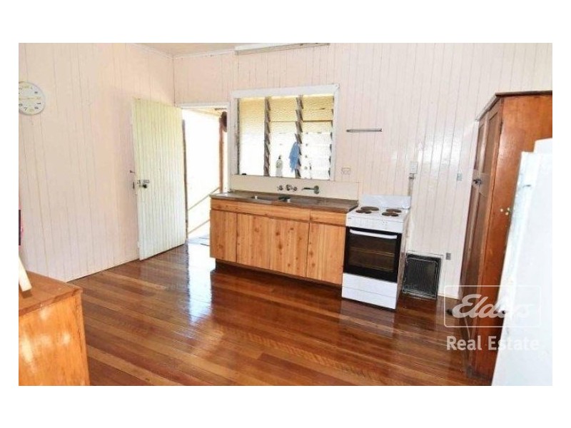 3 BAHR ROAD, Pentland QLD 4816