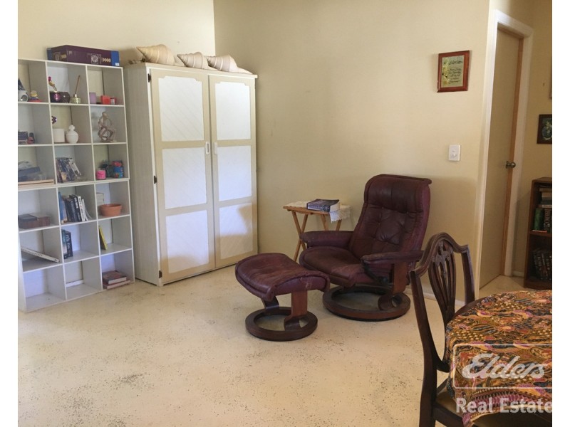 2 Millstream Parade, Millstream QLD 4888