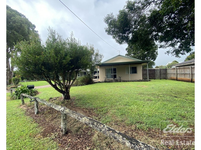 Unit 1 and 2 – 4 Kevin Street, Malanda QLD 4885