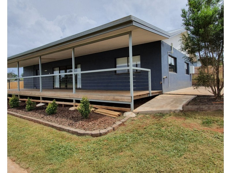 40 Bernard Street, Malanda QLD 4885