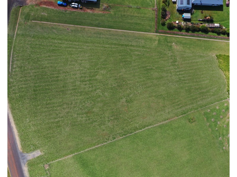 15 Lynn Road, Peeramon QLD 4885