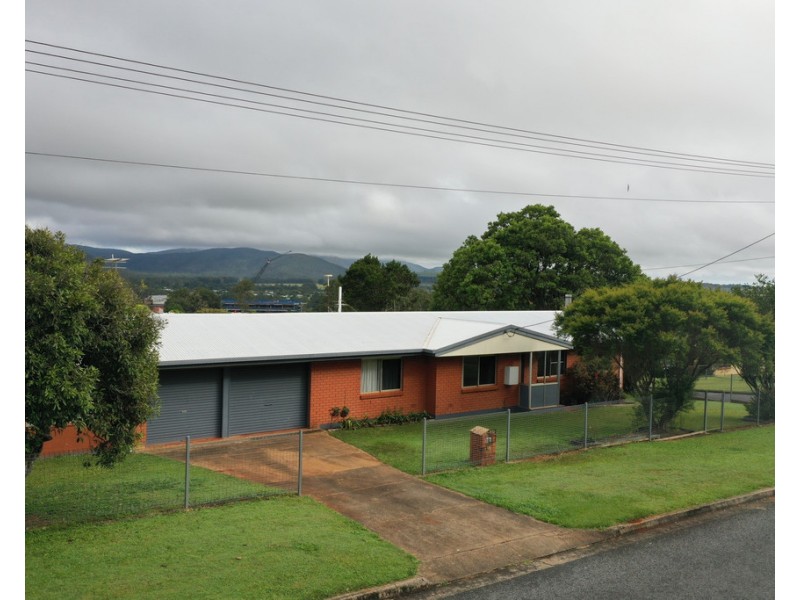 19 Mills Street, Atherton QLD 4883
