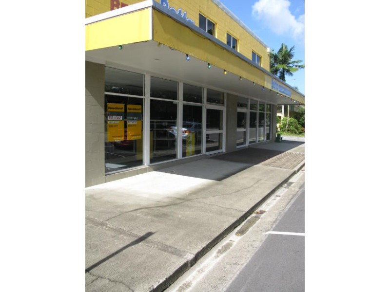 4 William Street, Mossman QLD 4873